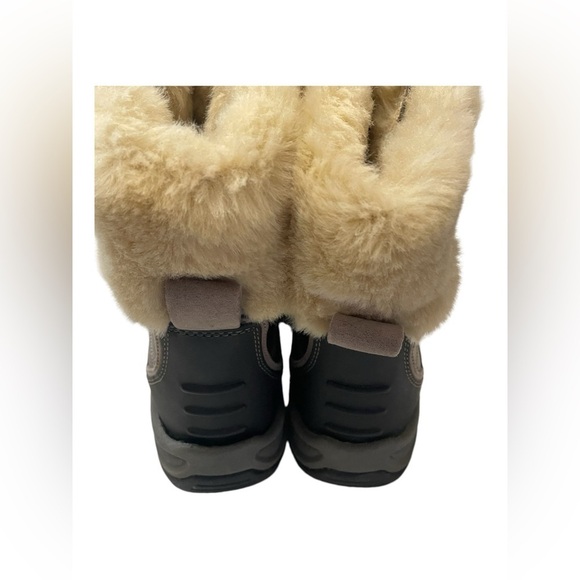 Clarks Mazlyn Arctic Pewter Leather Women's‎ Fur  Boots Size 8 - Picture 5 of 13